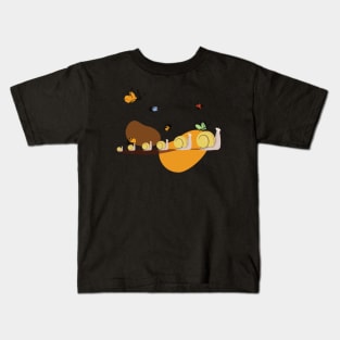 Snails in a row Kids T-Shirt